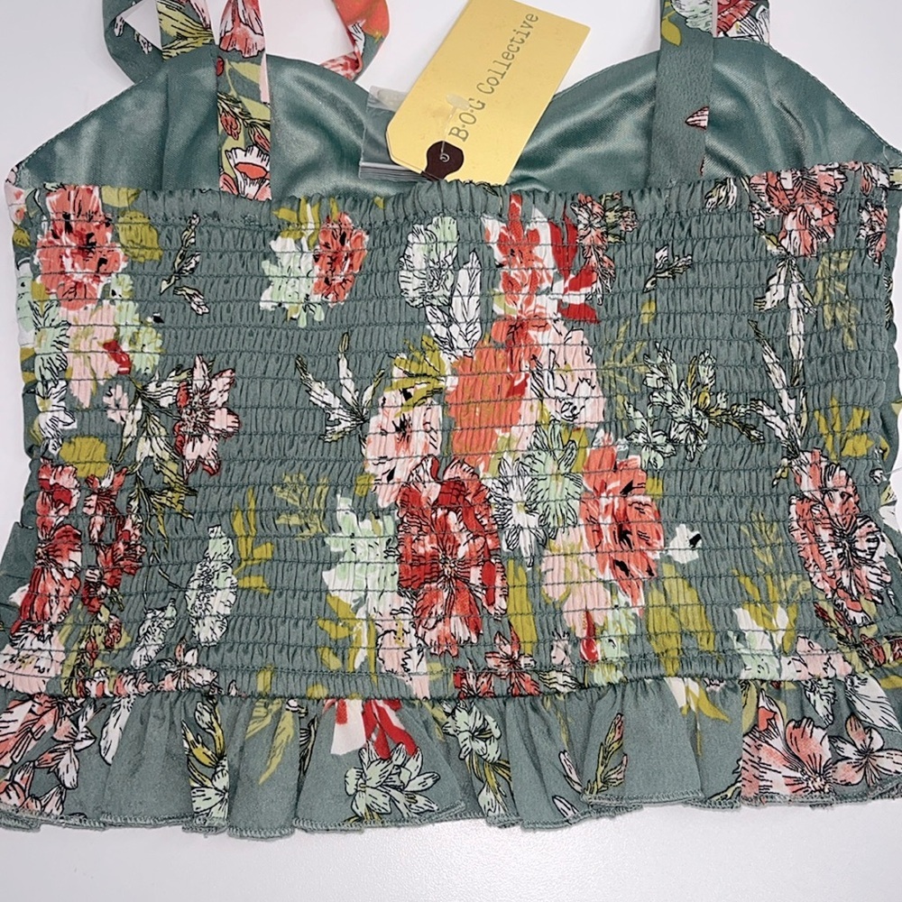 NWT xsmall floral print crop top sweetheart neckline quilted tank top ruched - Picture 4 of 11
